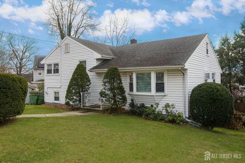 13 Glencourt Ave, Edison, NJ, 08837-3342 | Card Image