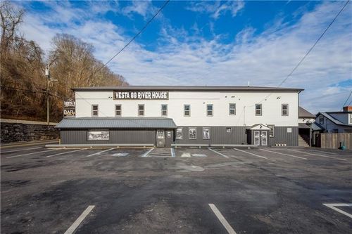 564 Front St, Fredericktown, PA, 15333-2147 | Card Image