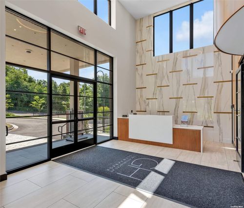 unit-312-10 Shore Rd, Glenwood Landing, NY, 11547-3086 | Card Image