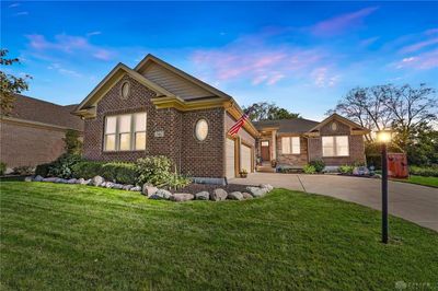 2462 Sydneys Bend Drive, House other with 4 bedrooms, 3 bathrooms and null parking in Miamisburg OH | Image 1