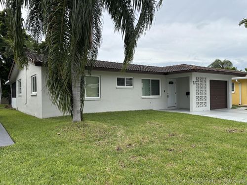 5611 Nw 49th Ter, Tamarac, FL, 33319-2809 | Card Image