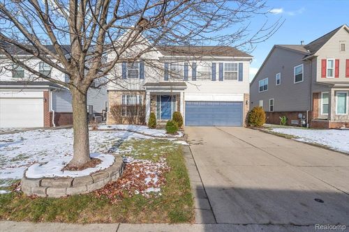 3710 Ridge View Dr N, Trenton, MI, 48183-4067 | Card Image