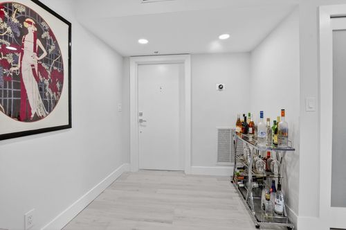 apt-734-7802 Lakeside Blvd, Boca Raton, FL, 33434-6281 | Card Image