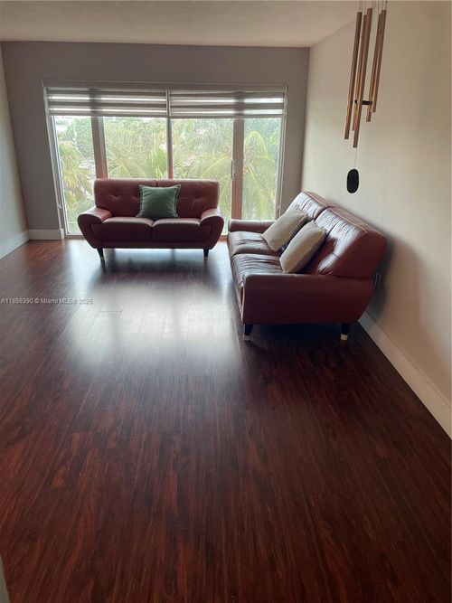 apt-403-1475 Sw 8th St, Miami, FL, 33135-3891 | Card Image