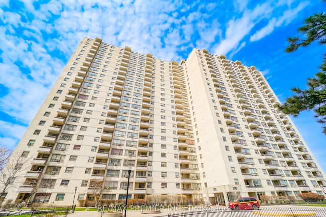 1003 - 390 Dixon Rd, Condo with 2 bedrooms, 1 bathrooms and 1 parking in Etobicoke ON | Image 30