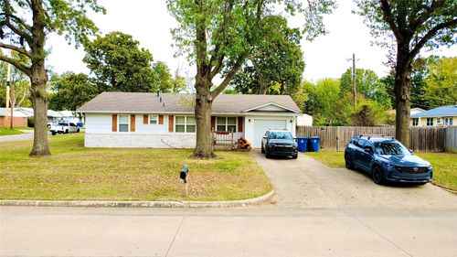 1300 13th St, McAlester, OK, 74501-7122 | Card Image