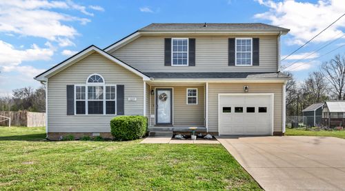 1217 Shorehaven Dr, Clarksville, TN, 37042-8717 | Card Image