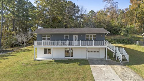 2421 Oak Cir Sw, Cleveland, TN, 37311-7218 | Card Image