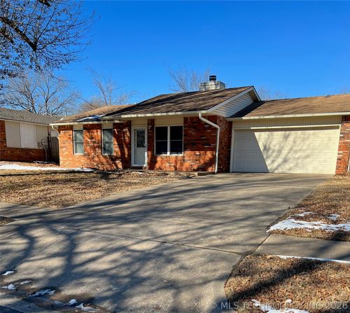 414 E Waco Pl, Broken Arrow, OK, 74011-4031 | Card Image