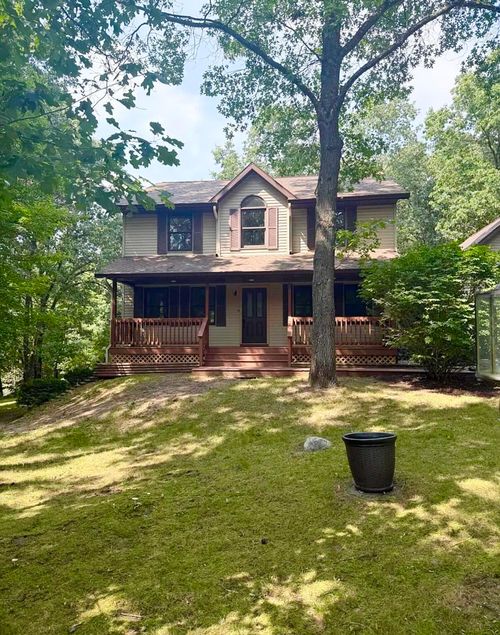 13323 Twin Creek Ln Ne, Greenville, MI, 48838-8333 | Card Image