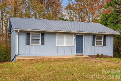 152 Northview Dorsey St, Rutherfordton, NC, 28139-2096 | Card Image