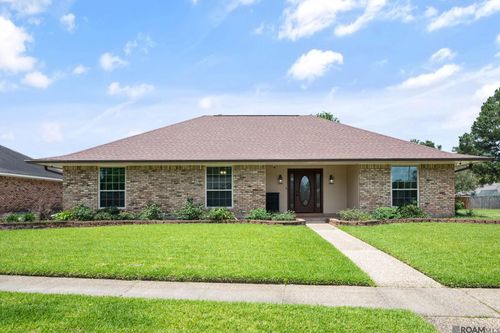 4910 Woodlyn Dr, Baton Rouge, LA, 70816-4751 | Card Image