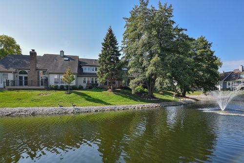 112 Kilchurn Ln, Inverness, IL, 60067-8010 | Card Image