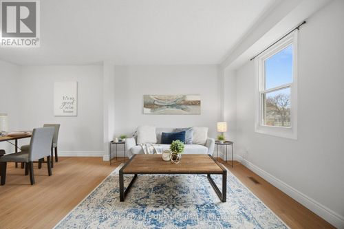 10-7340 Copenhagen Rd, Mississauga, ON, L5N2S5 | Card Image