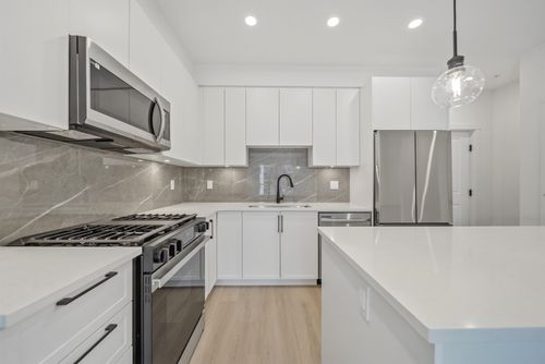 401-3438 146a Street, Surrey, BC, V4P0J1 | Card Image