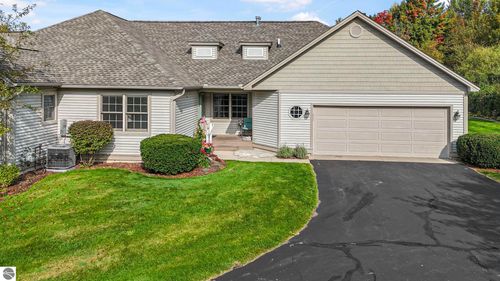 2854 E Crown Dr, Traverse City, MI, 49685-7126 | Card Image