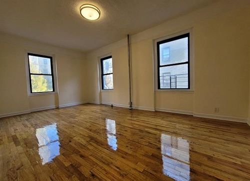3-a-21-27 33rd St, Astoria, NY, 11105-2328 | Card Image