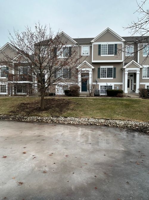 unit-c-103 Enclave Cir, Bolingbrook, IL, 60440-7808 | Card Image