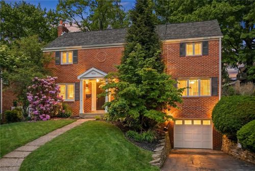 954 Lindendale Dr, Pittsburgh, PA, 15243-1934 | Card Image