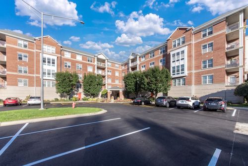109-101 Pointe Dr, Northbrook, IL, 60062-1003 | Card Image