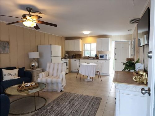 1840 Wabasso Beach Rd, Vero Beach, FL, 32963-4107 | Card Image