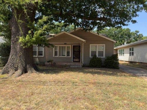 1104 S Pine St, Stillwater, OK, 74074-5457 | Card Image