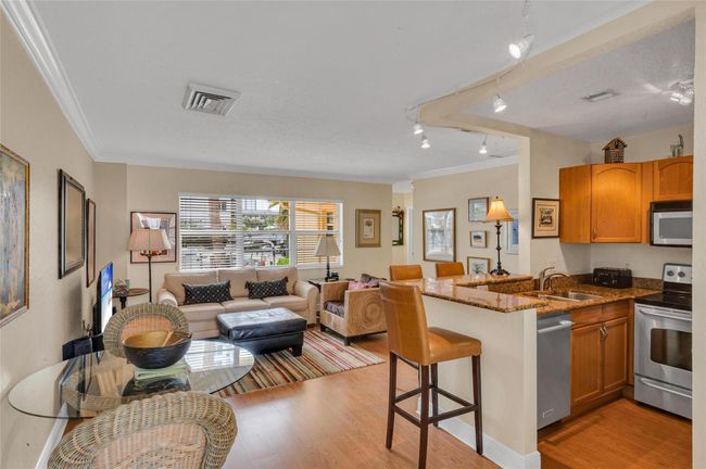 APT-204 - 341 N Birch Rd, Condo with 1 bedrooms, 1 bathrooms and null parking in Fort Lauderdale FL | Image 7