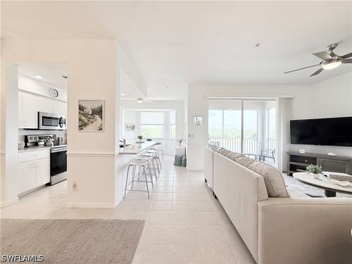 246-8555 Naples Heritage Dr, Naples, FL, 34112-7728 | Card Image