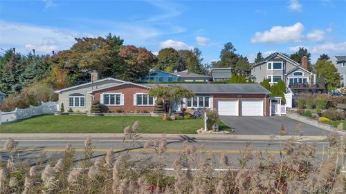 359 Waterside Rd, Northport, NY, 11768-1238 | Card Image