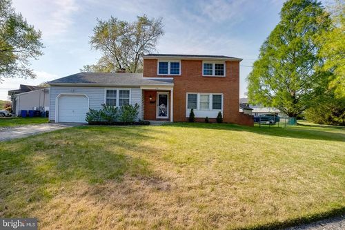 174 Schoolhouse Ln, MOUNT LAUREL, NJ, 08054-1050 | Card Image
