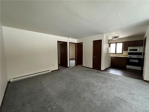 apt-d-15 Kelly Ln, Pine Bush, NY, 12566-7040 | Card Image