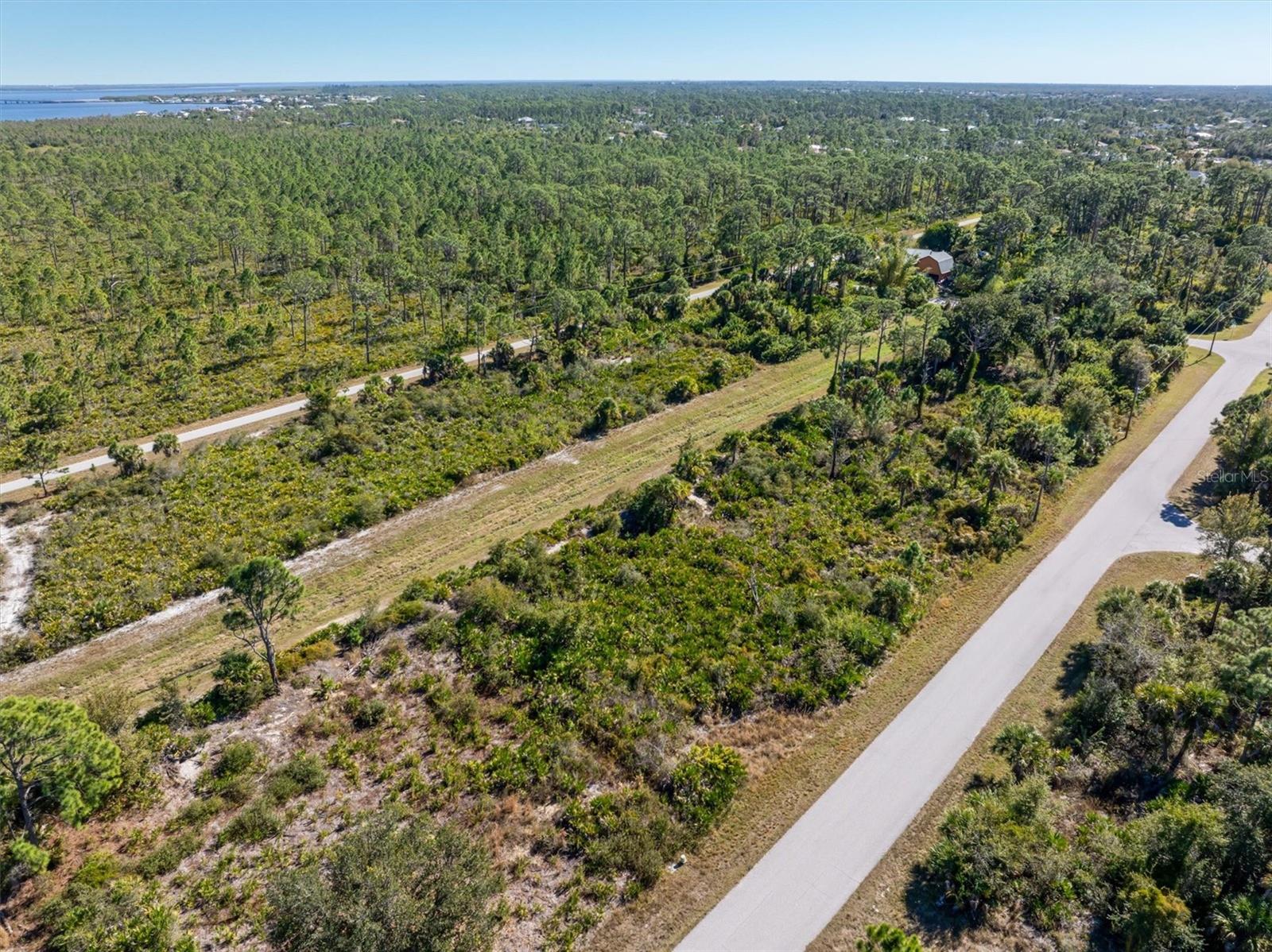 Land in PORT CHARLOTTE 3