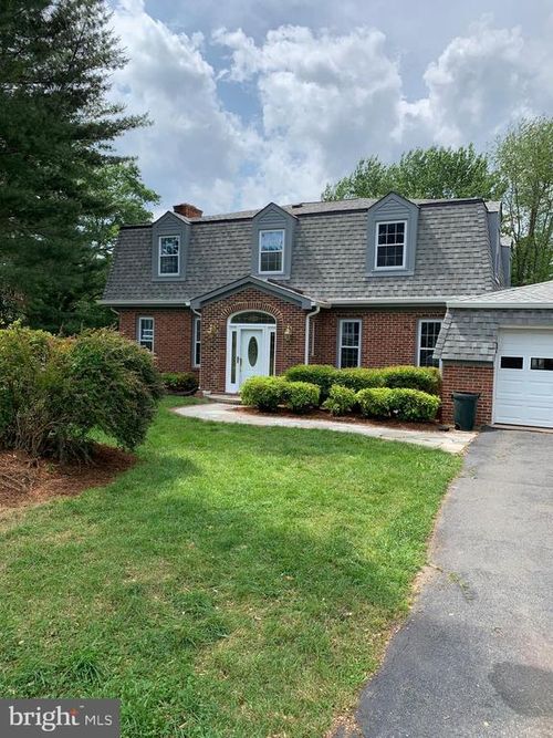 1614 Charnita Ct, VIENNA, VA, 22182-1923 | Card Image