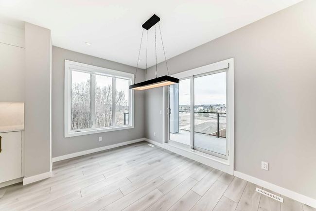 501 - 8155 8th Ave, Townhouse with 3 bedrooms, 3 bathrooms and 2 parking in Calgary AB | Image 13