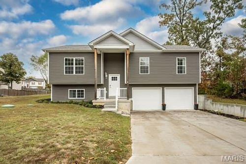 171 Village Circle Dr, Winfield, MO, 63389-2054 | Card Image