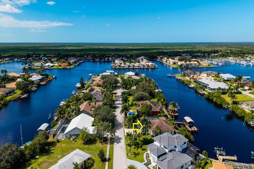 173 Venus Cay, NAPLES, FL, 34114-9615 | Card Image
