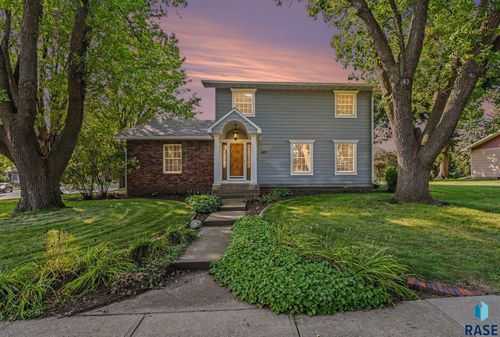 527 Ashmont Rd Road, Madison, SD, 57042 | Card Image