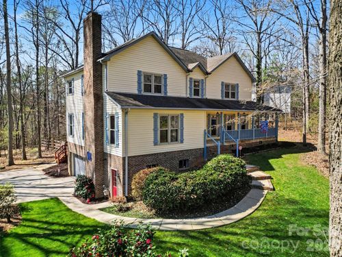 8606 Wellington Ln, Harrisburg, NC, 28075-9390 | Card Image