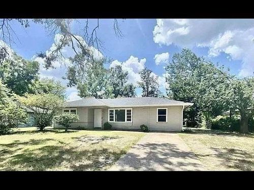 107 Dahlia St, Orange, TX, 77630-4537 | Card Image