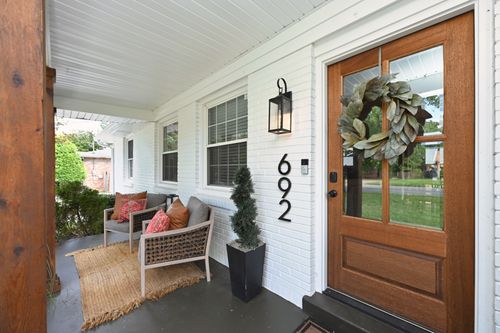 692 Brewer Dr, Nashville, TN, 37211-5313 | Card Image