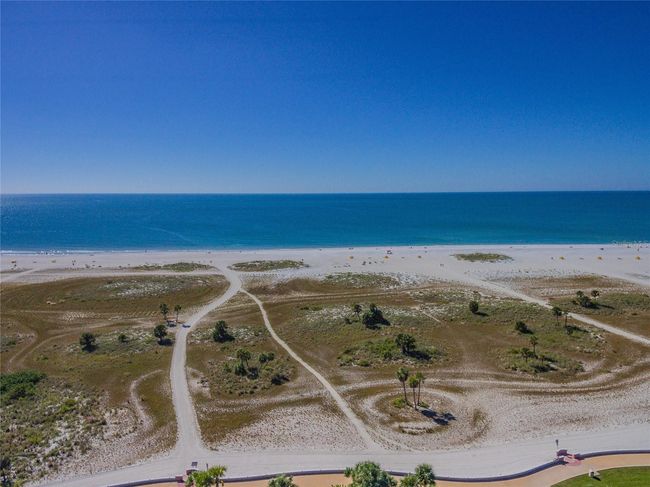 507 - 11605 Gulf Blvd, Condo with 2 bedrooms, 2 bathrooms and null parking in TREASURE ISLAND FL | Image 44