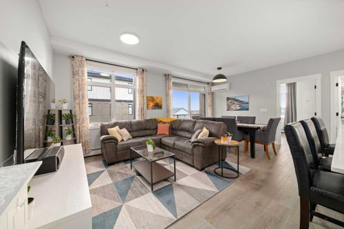 4314-200 Seton Cir Se, Calgary, AB, T3M3P7 | Card Image