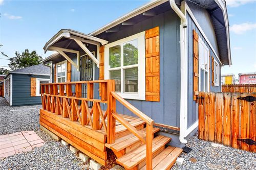 1435 Uinta St, Denver, CO, 80220-3338 | Card Image