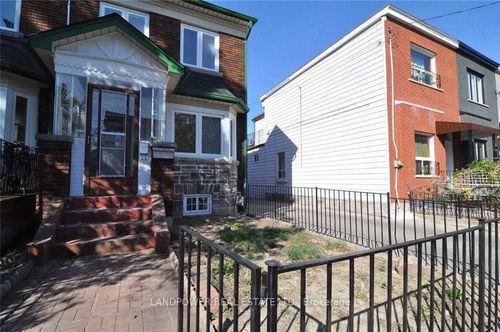 upper-140 Manning Ave, Toronto, ON, M6J2K5 | Card Image