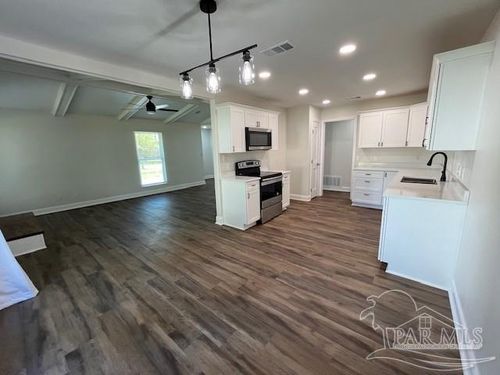 2270 Fairburn St, Pensacola, FL, 32514-6018 | Card Image