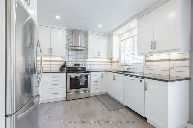 2 Greenvale Crt, House other with 3 bedrooms, 3 bathrooms and 4 parking in Fonthill ON | Image 14