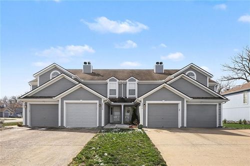 5856 Plantation Ln, Lee's Summit, MO, 64064-1299 | Card Image