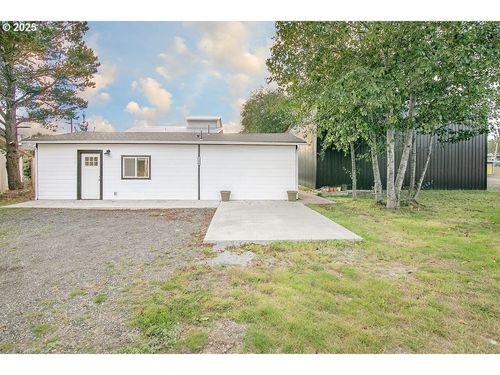 1404 133rd Pl, Long Beach, WA, 98631-5820 | Card Image