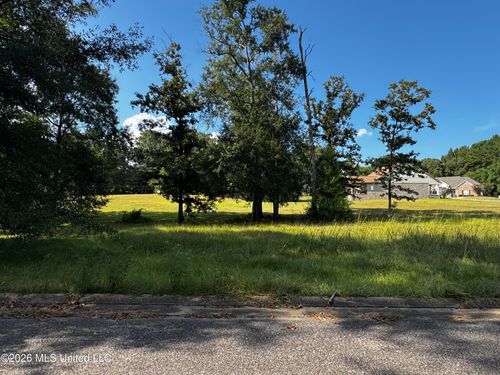 Lot 32 Briar Creek Cir, Laurel, MS, 39440-1547 | Card Image