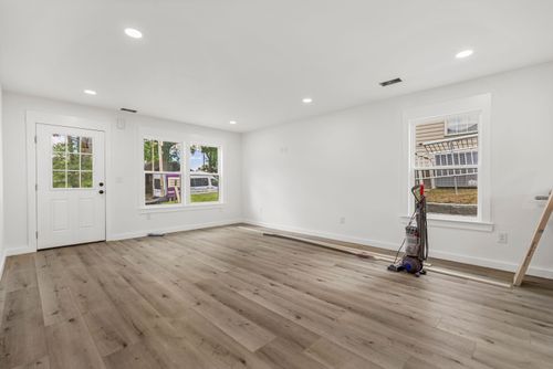 139 Carolina Ave, Spartanburg, SC, 29306-5329 | Card Image